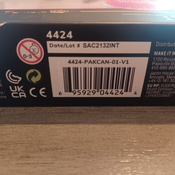 Juicy Couture Deluxe Stationery Set - Picture 5 of 5